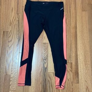 Women’s athletic leggings